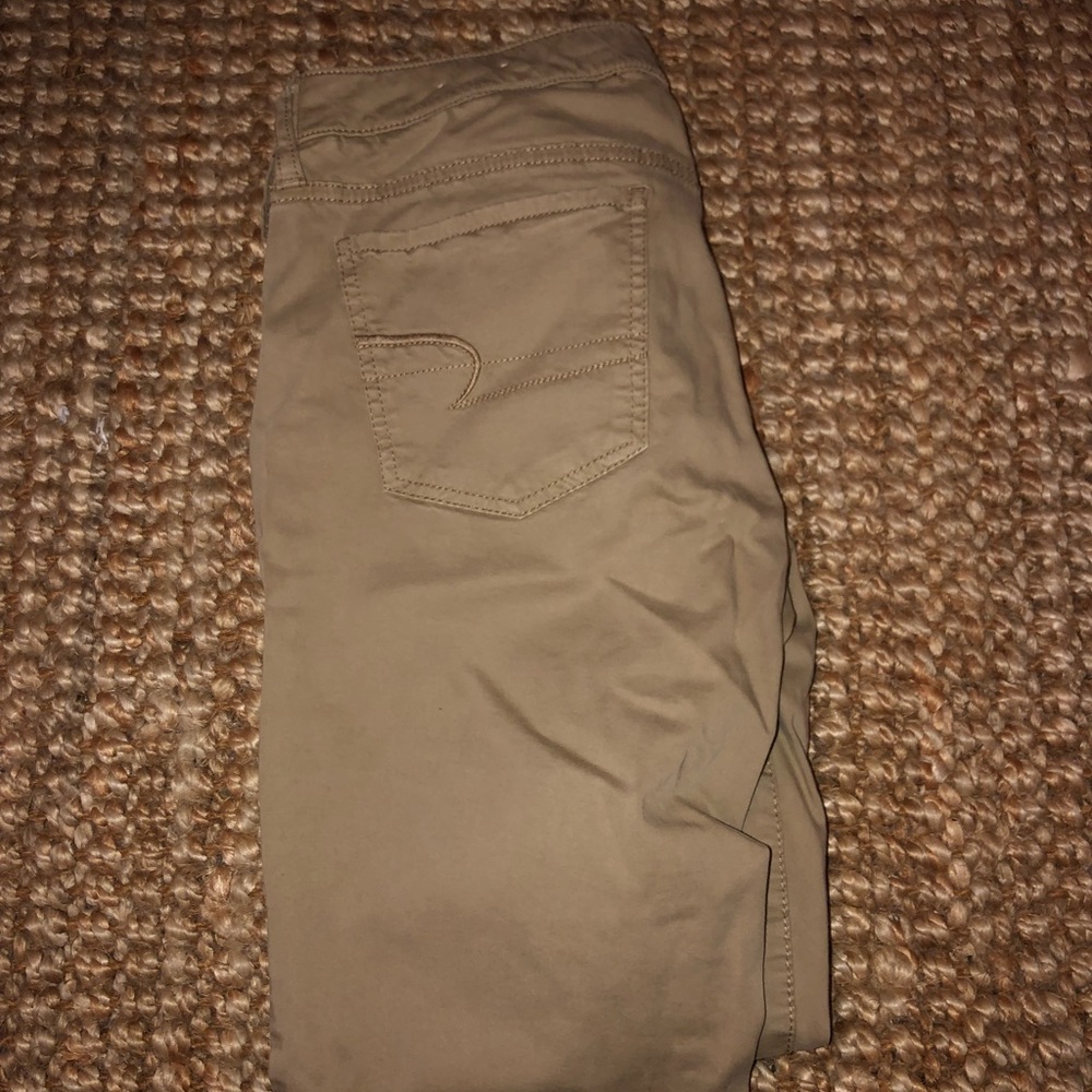 AMERICAN EAGLE KHAKI JEGGINGS